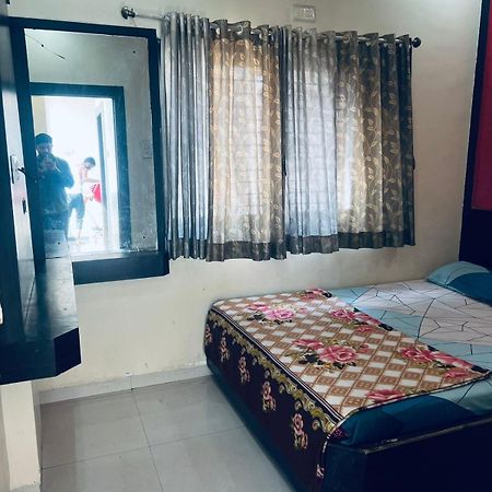 Hotel Sai Vasant Vihar Shirdi Eksteriør billede